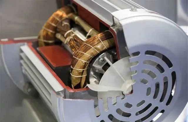 電動機(jī)軸承跑套的原因、危害及其解決方法