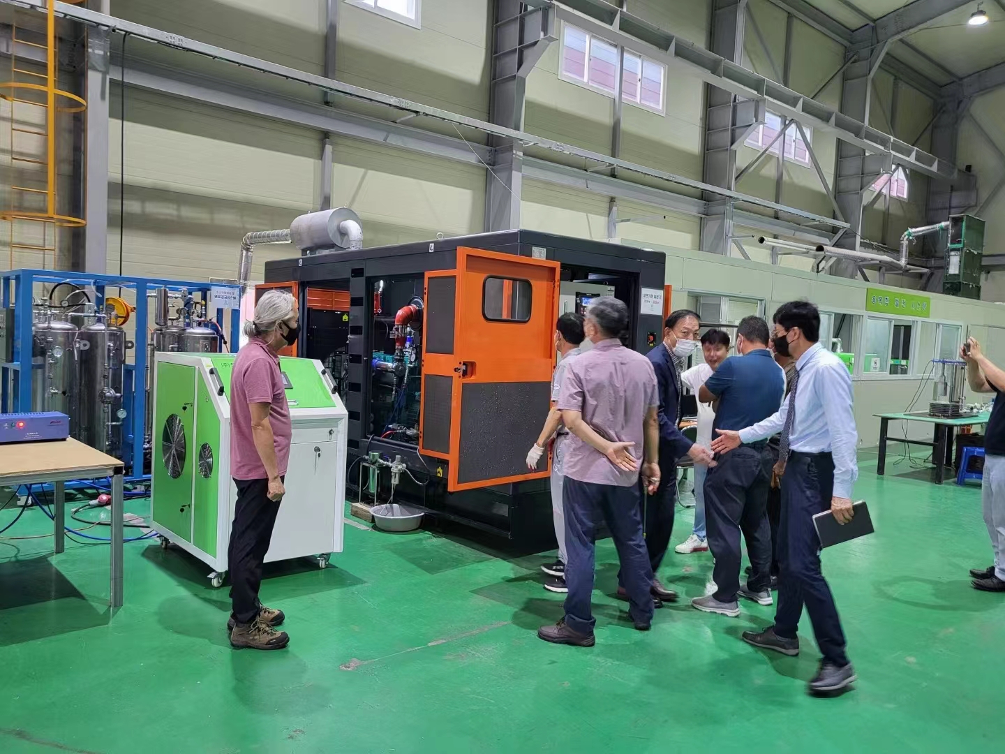 沃克能源水燃料氫氧機(jī)遠(yuǎn)銷韓國(guó)，備受好評(píng)！